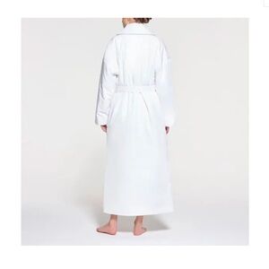 NEW! Skims duvet robe